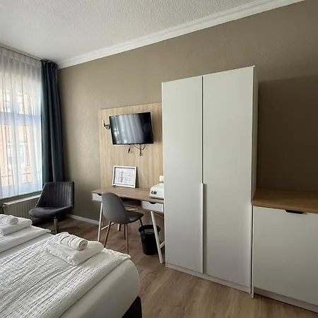 Hotel Smartstay - Digital Check-in & Nearby Bakery *